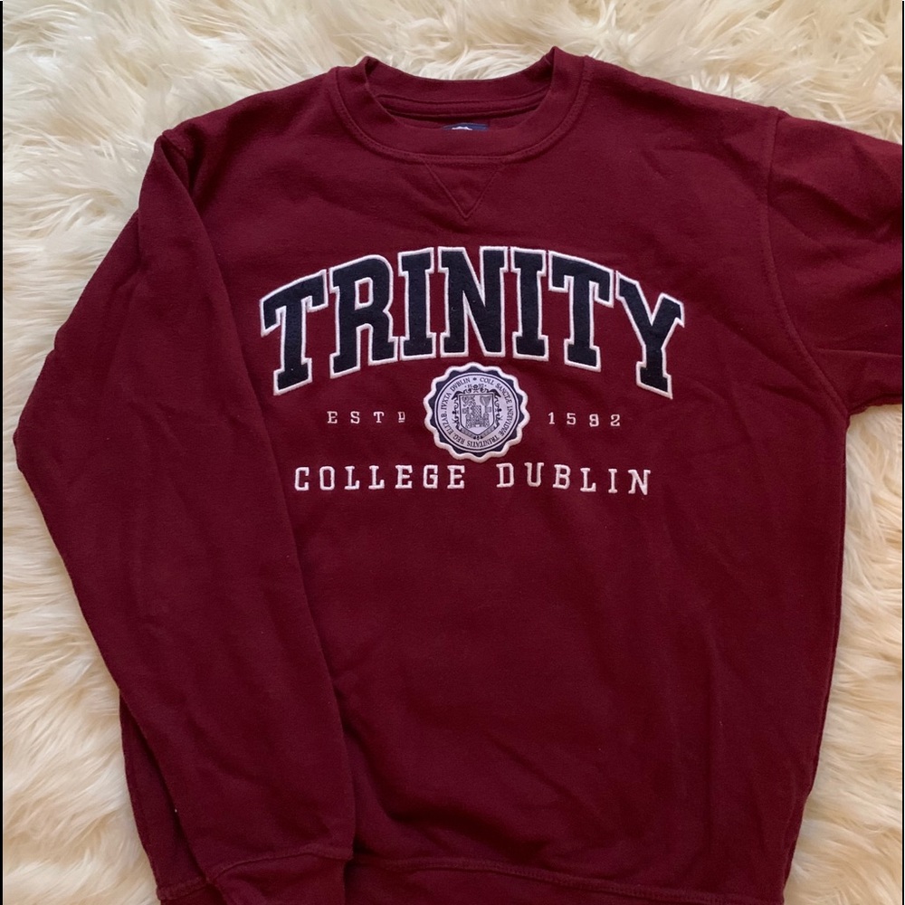 trinity college sweatshirt